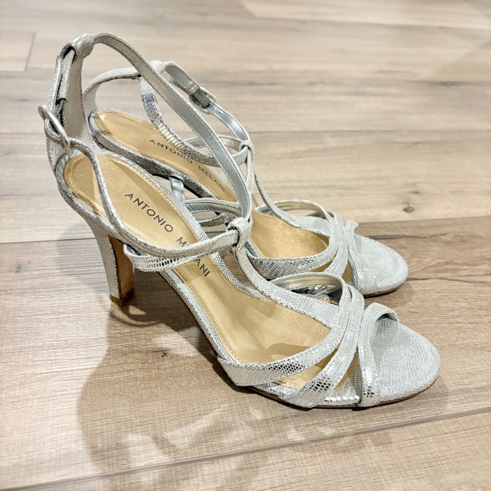 Antonio Melani Sandals Heels‎ Leather Almond Open Toe Buckle Shoes Silver 6.5